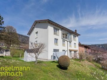 Appartement de 5.5 pièces avec magnifique vue dégagée / 5.5 Zimmer Wohnung mit Weitsicht