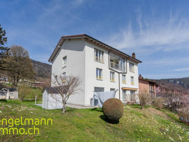 Appartement de 5.5 pièces avec magnifique vue dégagée / 5.5 Zimmer Wohnung mit Weitsicht