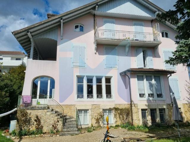 Appartement de 5,5 pièces à louer à Neuchâtel, calme, vue