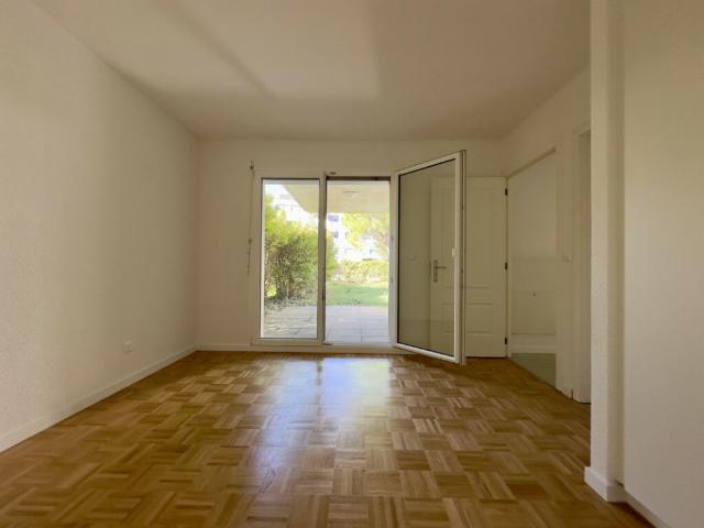 Appartement de 5.5 pièces situé au rez de chaussée