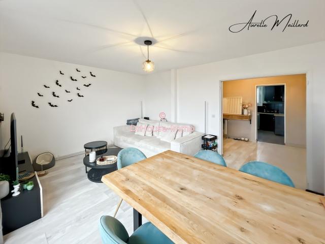 Appartement de 62.60 m² 2 chambres un balcon un parking une cave