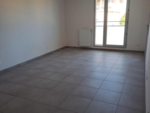 Appartement de 65 m² à TERNAY