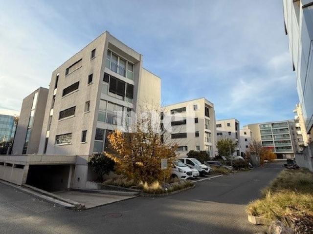Appartement de 6 pièces au rez de chaussée, Petit.