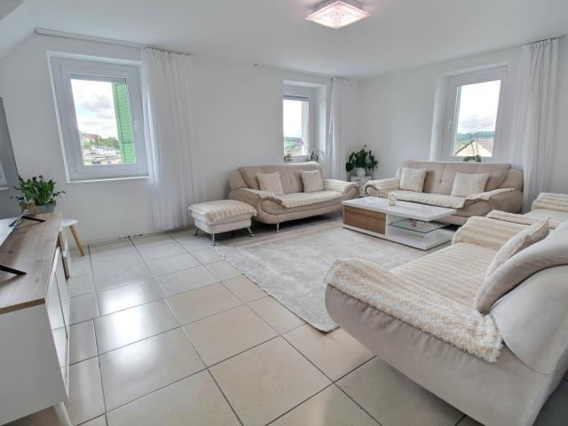 Appartement de 6.5 pièces avec cachet à Misery Courtion