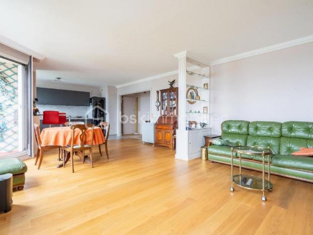 Appartement de 77m² 3 pièces avec vue panoramique plus cave