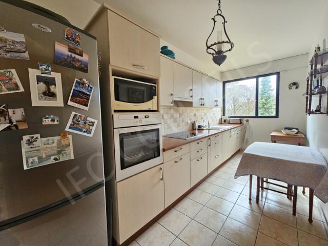 Appartement de 78.59 m2 avec 2 chambres en hyper centre de V