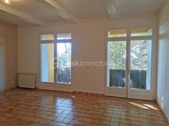 Appartement de 80 m² à Lambesc