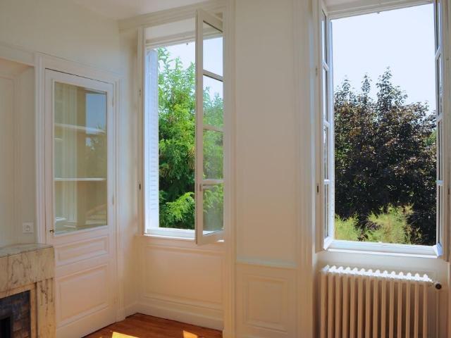 Appartement de 99m2 à louer sur Lyon 04
