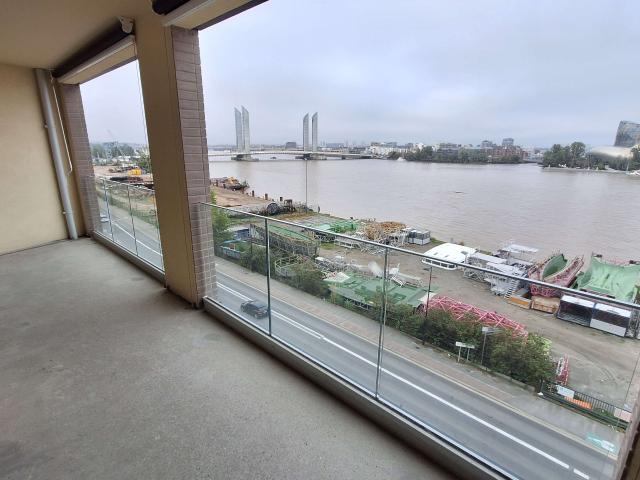 Appartement de 110.8 m² à BORDEAUX