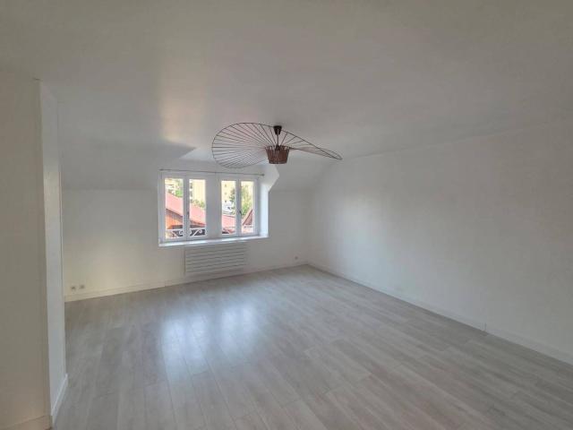Appartement de 115m2 avec grenier aménagé de 30m2