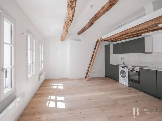 Appartement de 1 chambres de luxe en vente à Temple, Rambuteau – Francs Bourgeois, Réaumur, Paris, Île de France