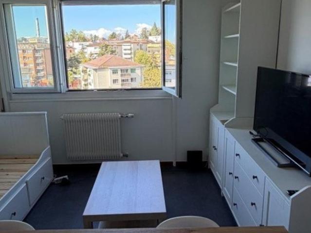 Appartement de 1 pièce au 5ème étage