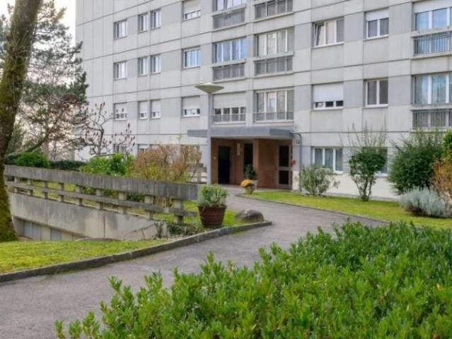 Appartement de 1 pièce au 5ème étage