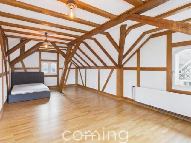 Appartement de 1.5 pièce sous les combles à Madiswil situé au calme et prêt à être occupé immédiatement