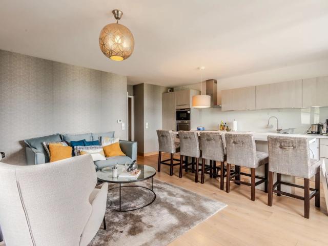 Appartement De 2 Chambres Avec Vue Sur Le Lac Dans Un Endroi. 68m² Evian les Bains