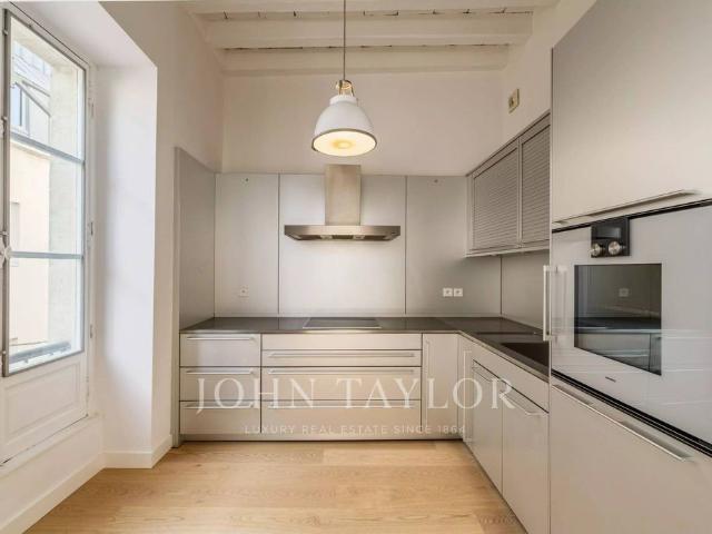 Appartement de 2 chambres de luxe en vente à Bordeaux, France