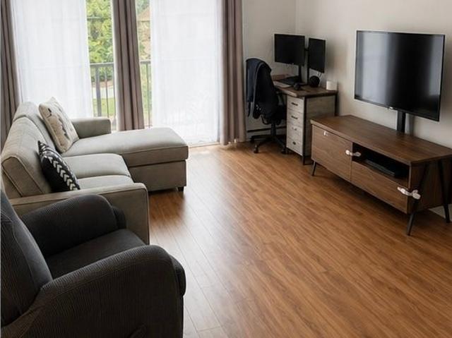 Appartement De 2 Chambres Et 1 Salle De