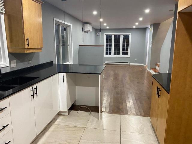 Appartement de 2 chambres et 1 salle de bain à louer