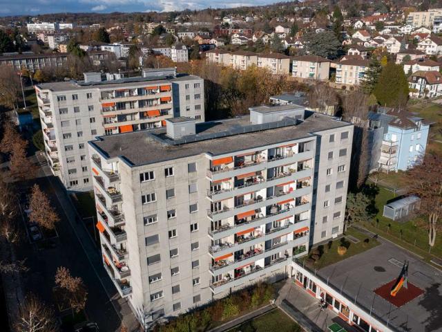 Appartement de 2 pièces au 6ème étage avec balcon à Renens
