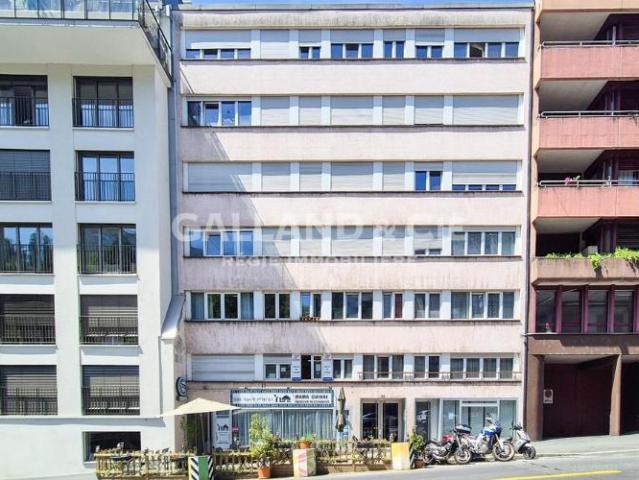 Appartement de 2 pièces au 2ème étage partiellement rénové