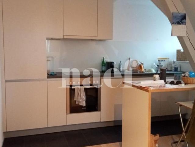 Appartement de 2 pièces au dernier étage proche Maladière à Neuchâtel