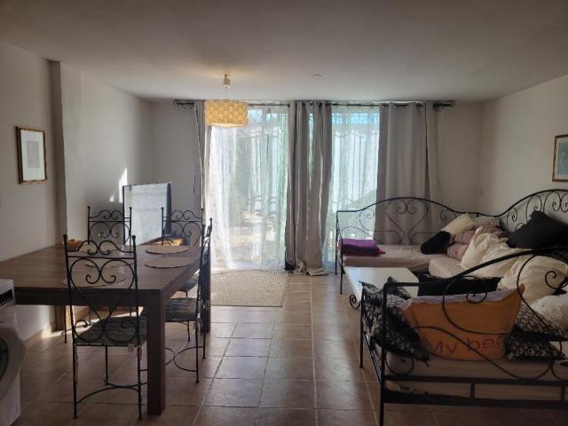 Appartement de 2 pièces avec jardin et terrasse à Fontvieille