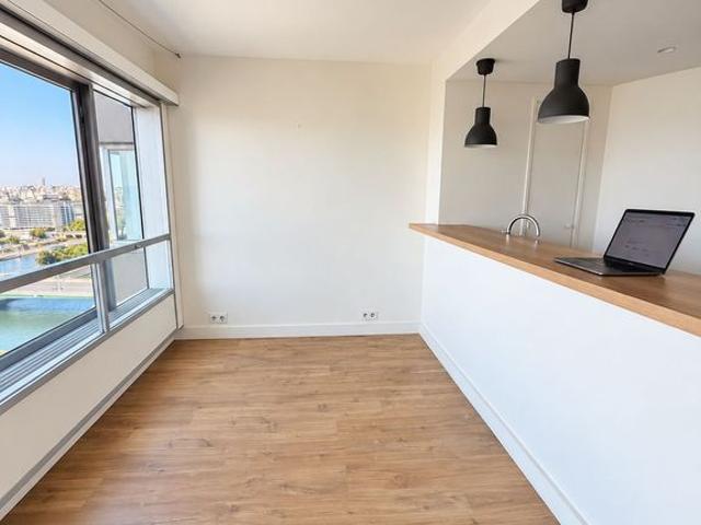 Appartement de 2 pièces de luxe en location à Motte Picquet, Commerce, Necker, France