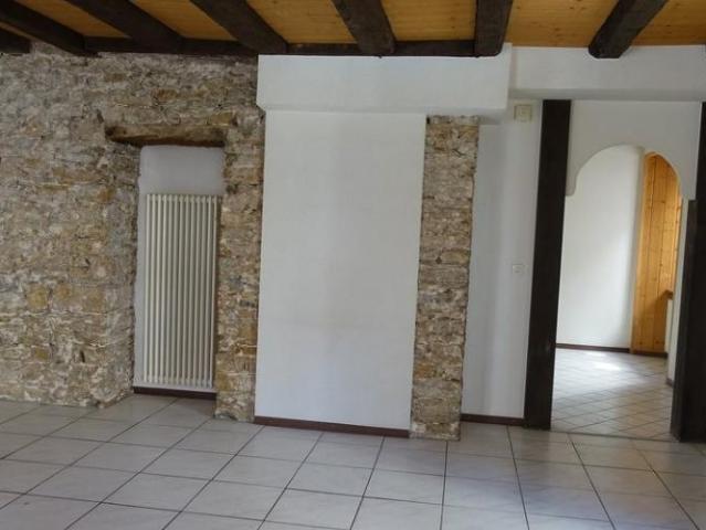 Appartement de 2 pièces proche des commodités
