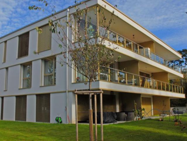Appartement de 2.5 pièces de standing en rez de jardin