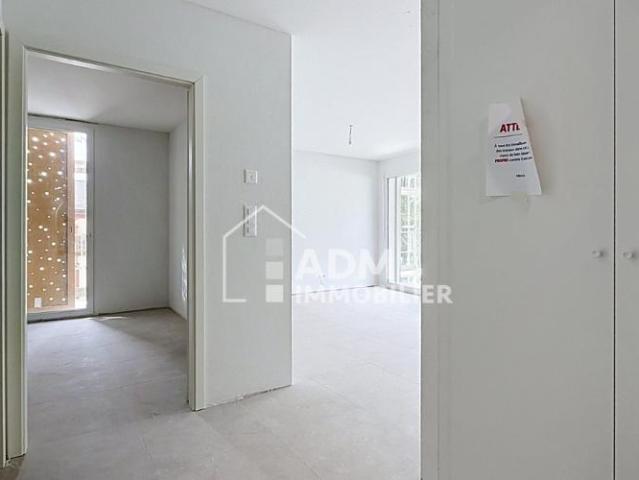 Appartement de 2.5pces neuf à quelques pas du centre de Saxon