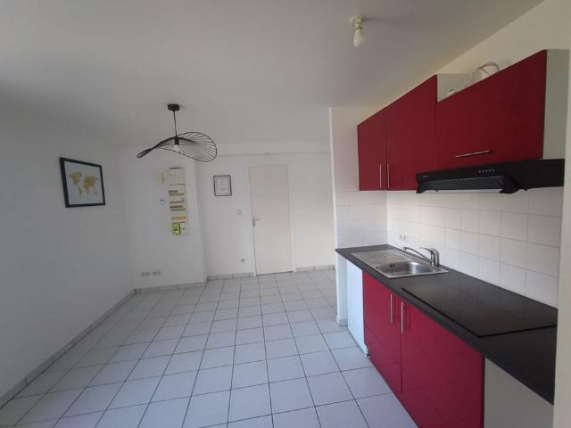 Appartement de 35m2 à louer sur Laval