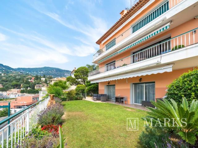 Appartement de 3 chambres avec grand jardin et vue sur la me. 92m² Saint Jean Cap Ferrat