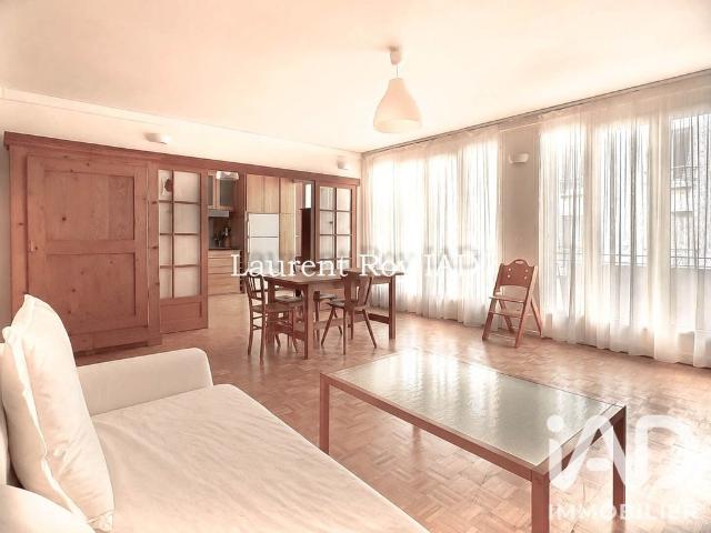 Appartement de 3 chambres de luxe en location à Colombes, France