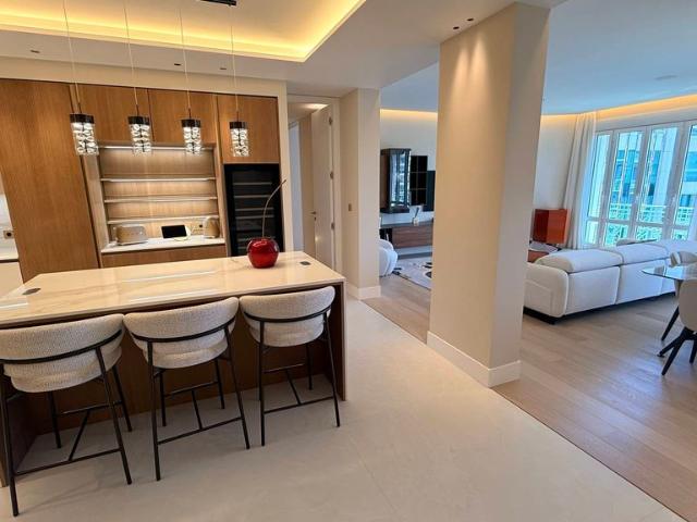 Appartement de 3 chambres de luxe en vente à 3 ROND POINT DUBOYS D'ANGERS, Cannes, Provence Alpes Côte d'Azur
