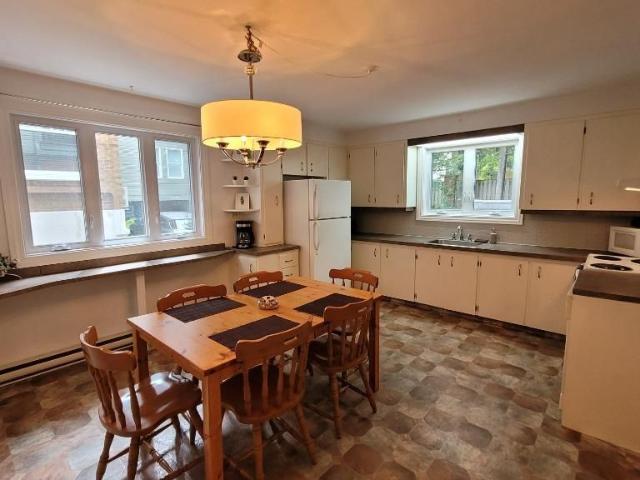 Appartement de 3 chambres 7 ½ dans Montcalm entièrement meublé et équipé