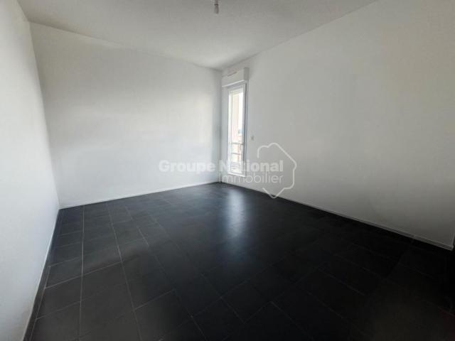 Appartement de 3 pièces 55 m² en location à MIRAMAS