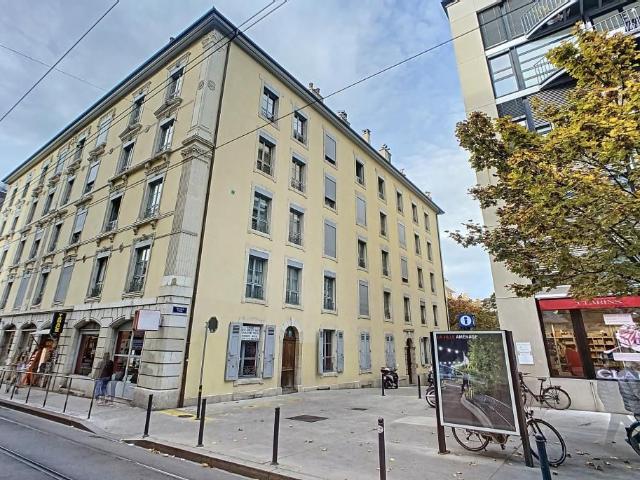 Appartement de 3 pièces au 1er étage