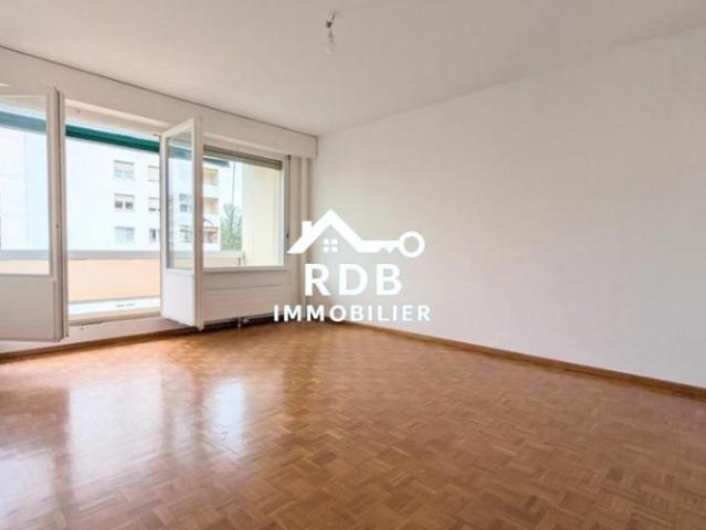 Appartement de 3 pièces au 3ème étage situé à Grand Saconnex 1218
