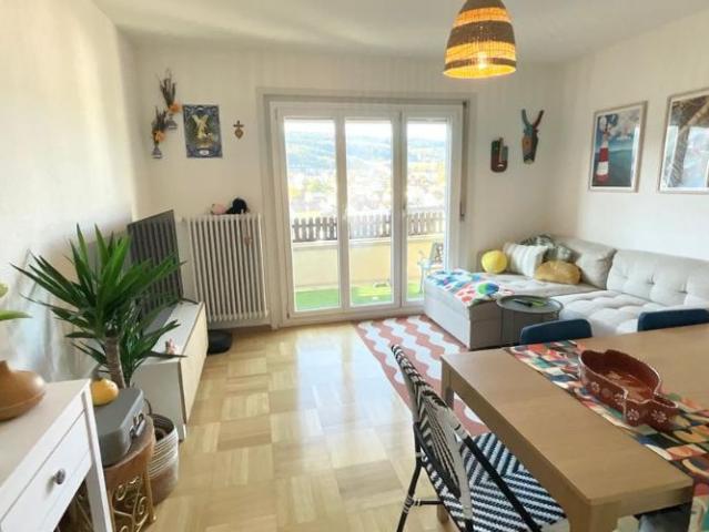 Appartement de 3 pièces avec balcon et vue dégagée