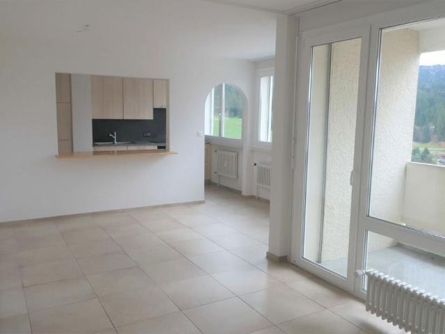 Appartement de 3 pièces avec balcon et ascenseur