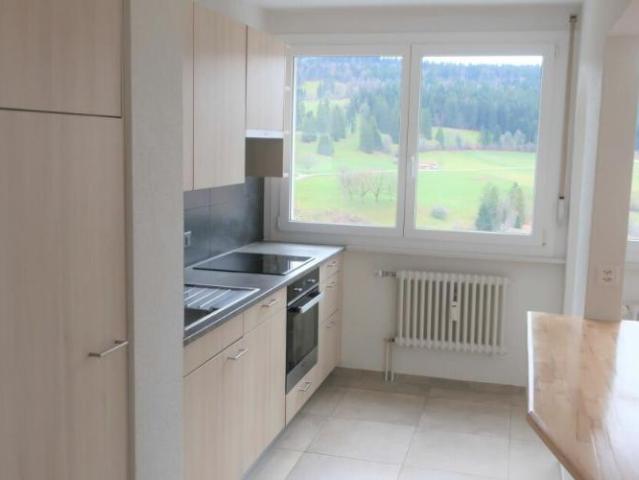 Appartement de 3 pièces avec balcon et ascenseur