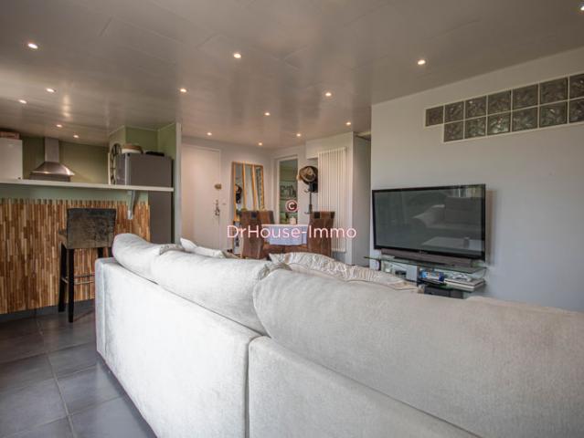 Appartement de 3 pièces avec balcon et cave