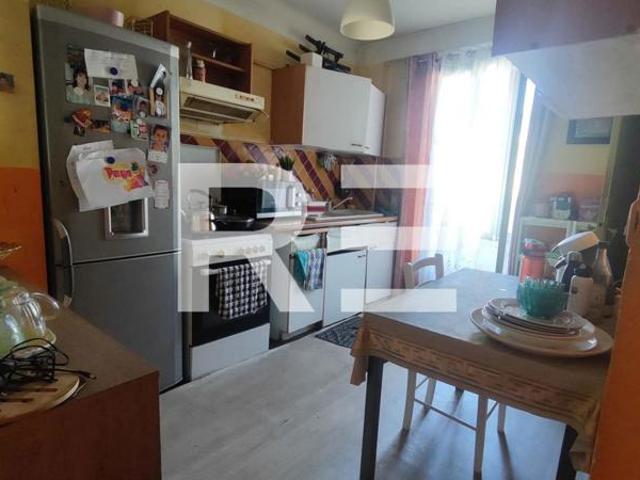 Appartement de 3 pièces avec balcon et parking à NIMES