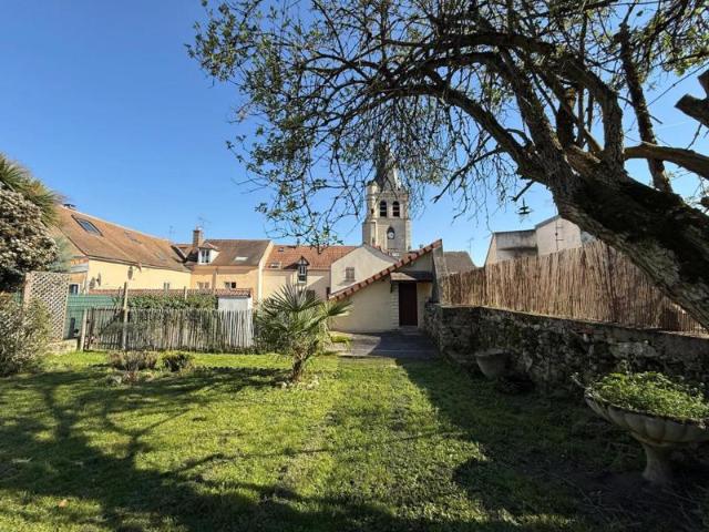 Charmant T3 avec terrasse et jardin à Andrésy