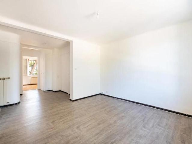 Appartement de 3 pièces de 52 m² à Marseille13012