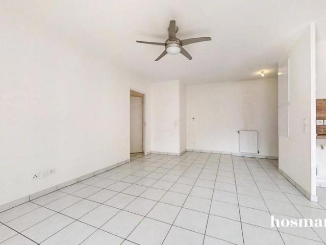 Appartement de 3 pièces de 70,1m² avec balcon et garage Limite Lyon 3 Villeurbanne