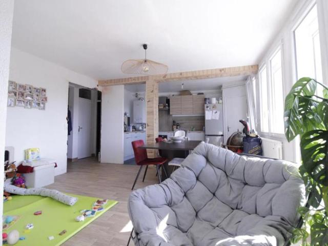 Appartement refait à neuf, 71 m² à Granville