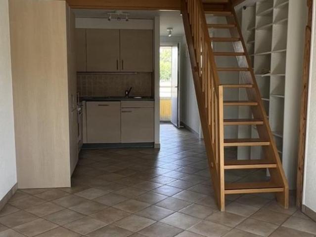 Appartement de 3 pièces proche de l'EPFL rafraîchit