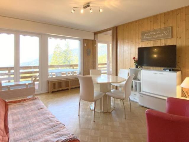 Appartement de 3,5 pièces au dernier étage à louer
