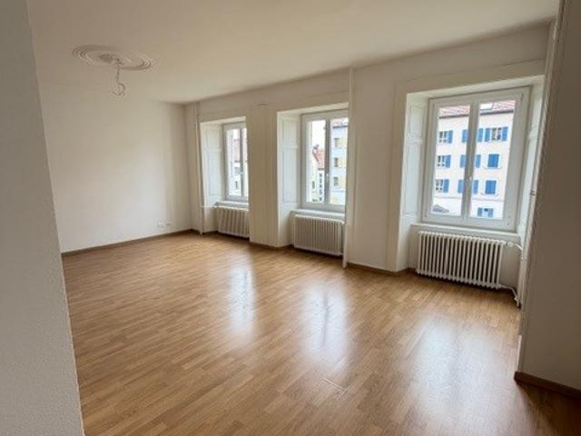 Appartement de 3.5 pièces au rez de chaussée, 1er loyer offert !
